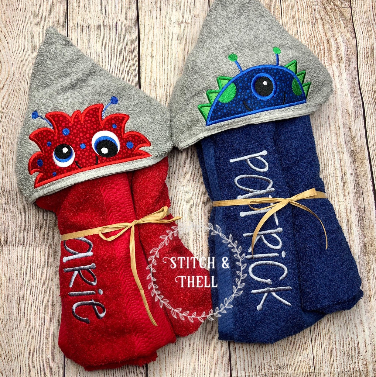Monster Peeker Hooded Towel
