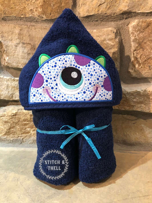 Monster Peeker Hooded Towel